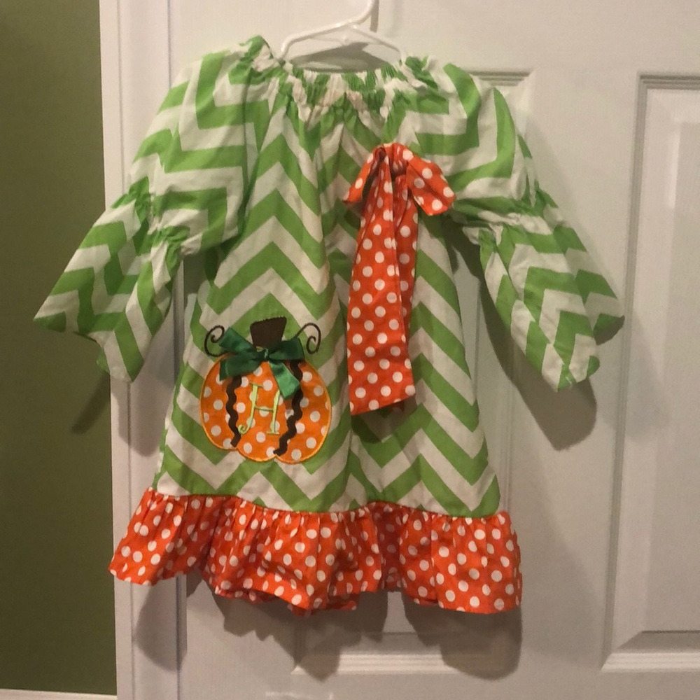Fall dress. - Picture 1 of 4